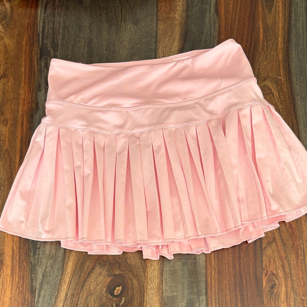 Worn once- Pink Pleated Mini Skirt